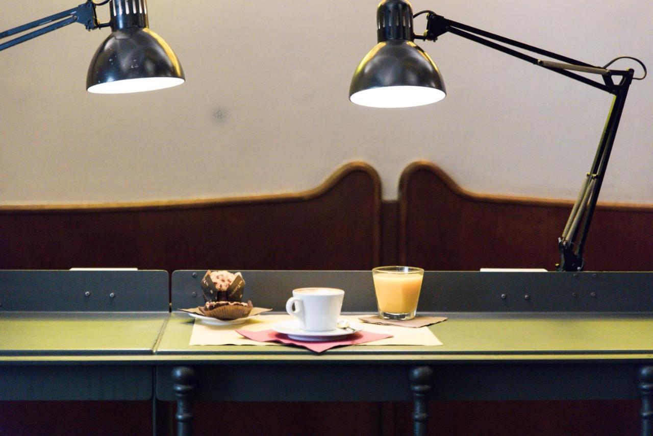 Romadelante Hotel Ngoại thất bức ảnh