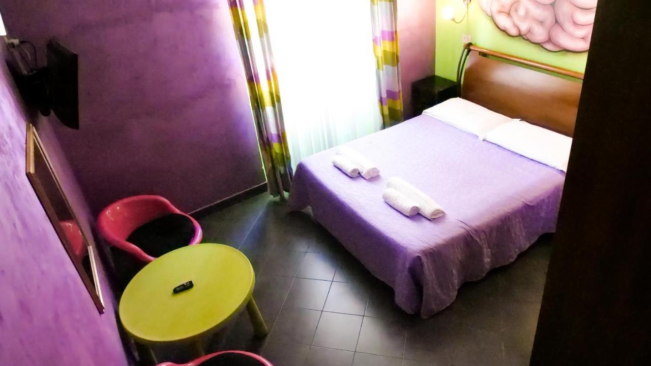 Romadelante Hotel Ngoại thất bức ảnh